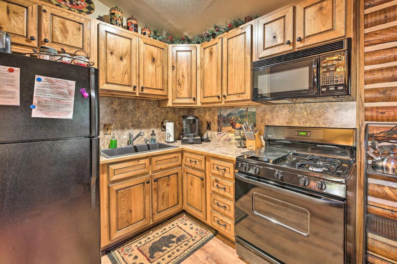 Rustic Lakeside Cabin - Family And Pet Friendly! 派托普湖畔 外观 照片